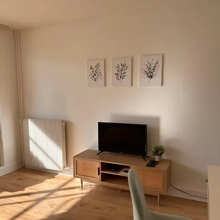Lumineux Proche De Paris Appartamento